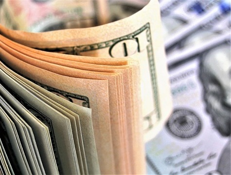 How to Wisely Manage Money Display Image